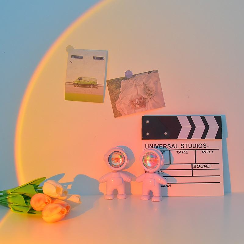 Robot-shaped Sunset Lamp