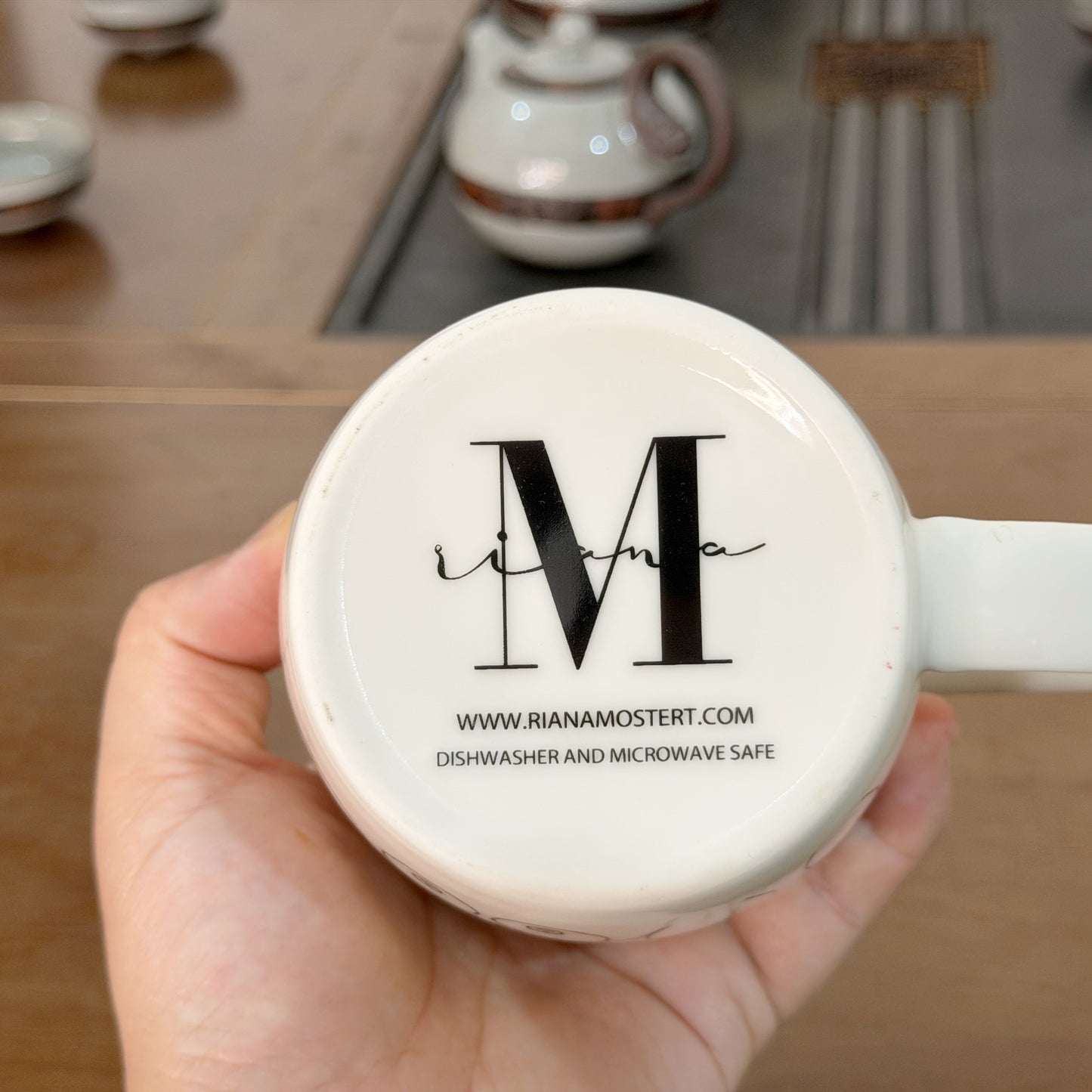 Ceramic mugs with customized logo--Boobie design